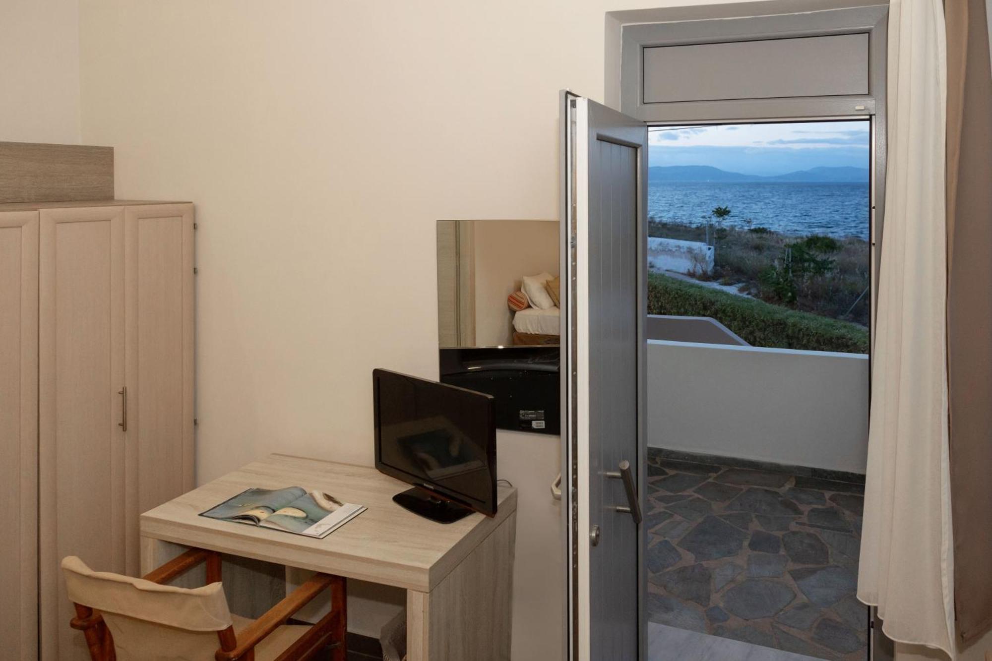 Oinoni'S Home - Xanthipi Studio Souvala Esterno foto